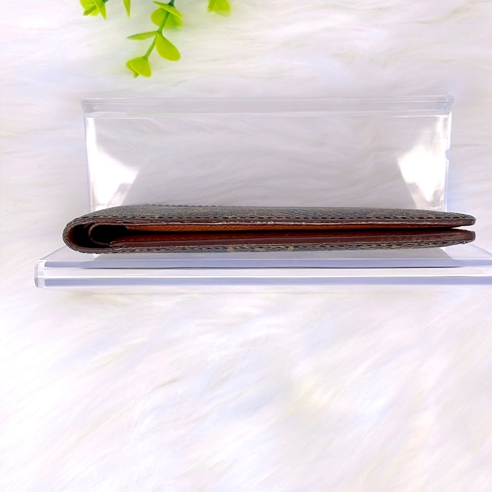 Louis Vuitton Monogram Bifold Wallet - Picture 14 of 14